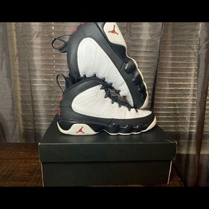 Jordan Retro 9s 2002 'Black, White, Red'
